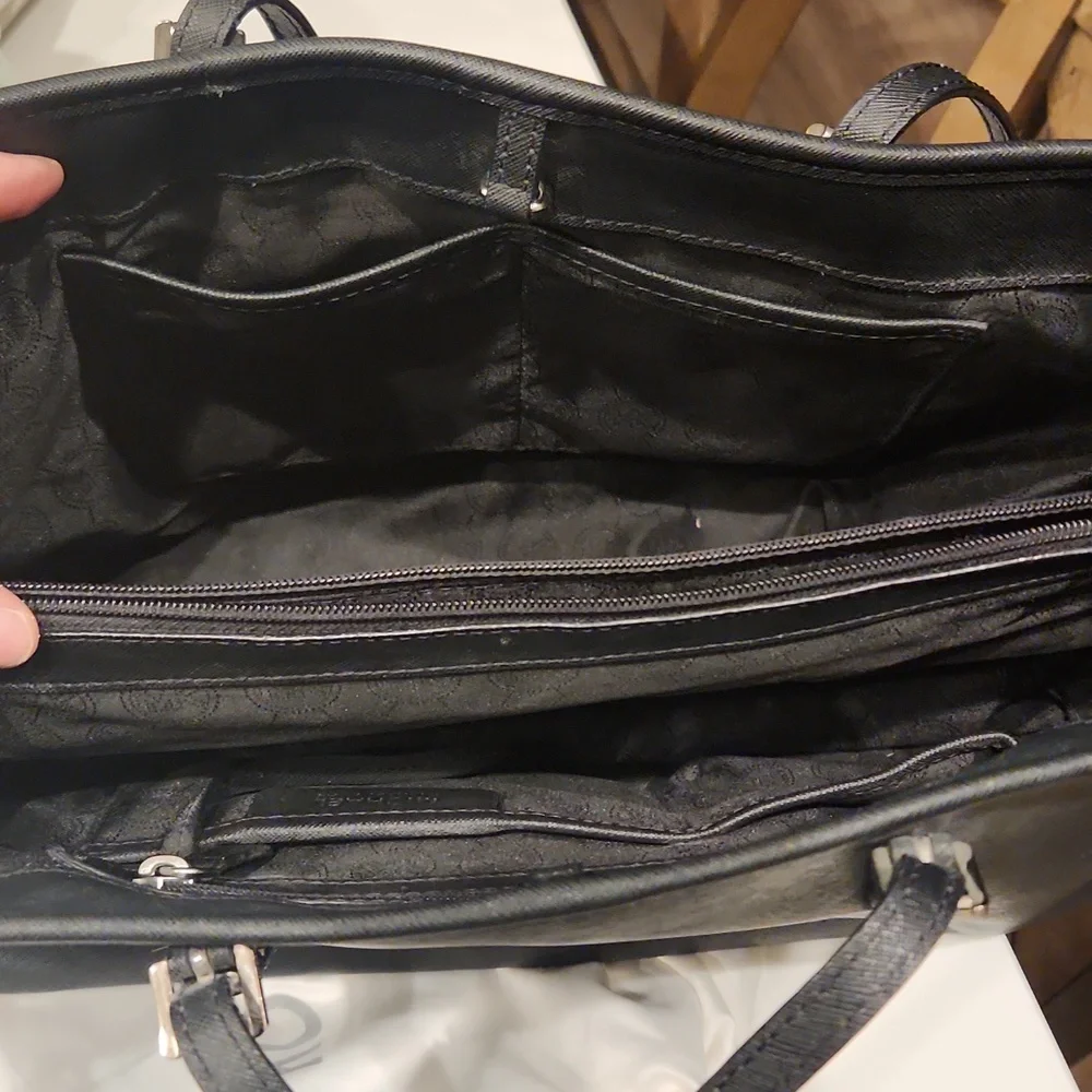 Michael Kors Jet Set Purse - Picture 3 of 4